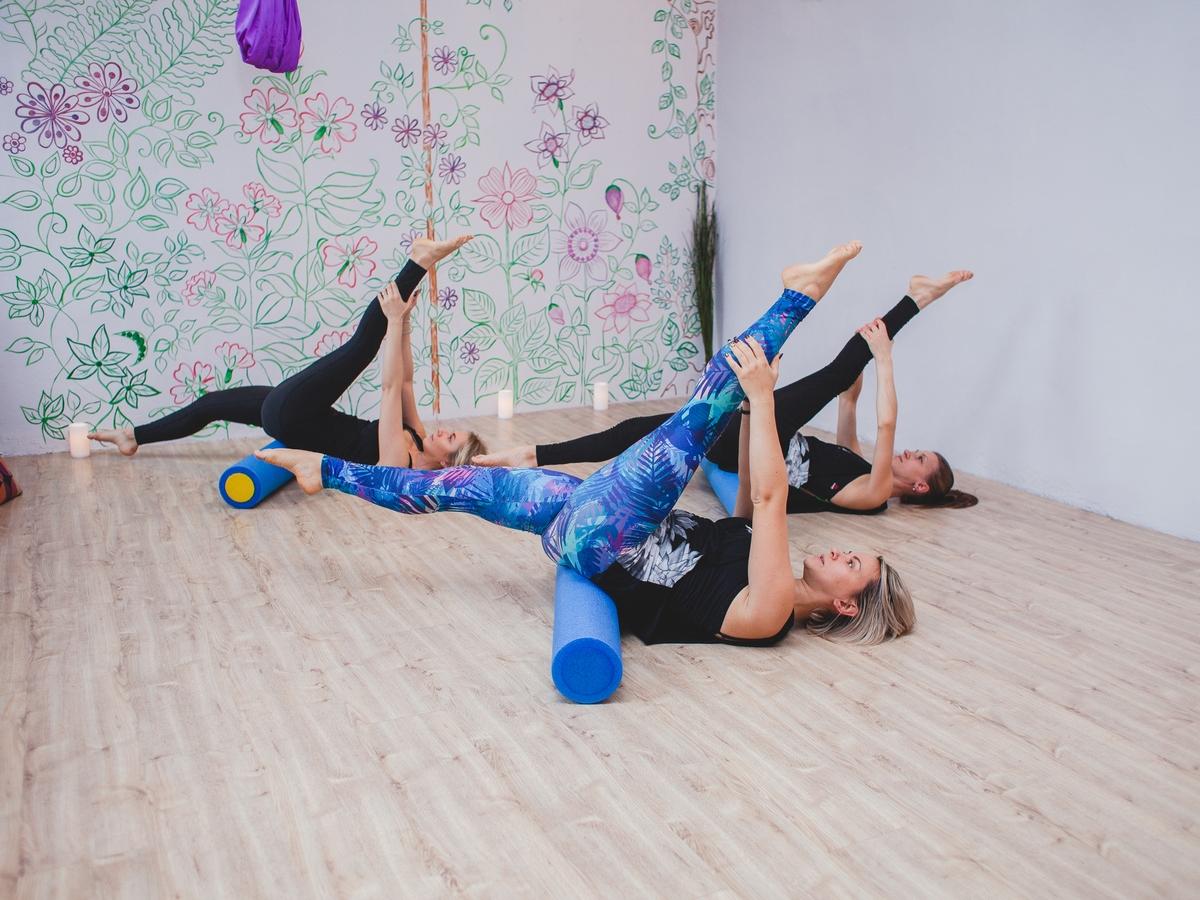 Занятия спб. Студия пилатеса mvpilates, Санкт-Петербург, Заставская улица. Варвара Морозова аэрострейчинг. Пилатес СПБ. Пилатес занятия в СПБ.